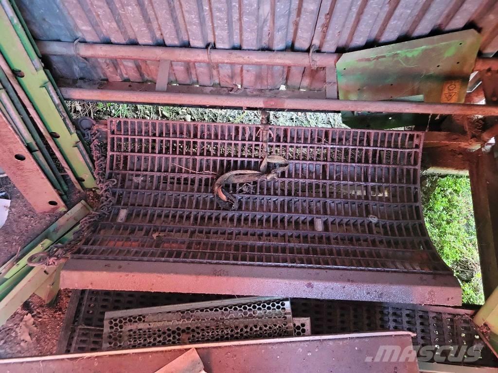 Deutz-Fahr 5660 HTS Combine harvester accessories