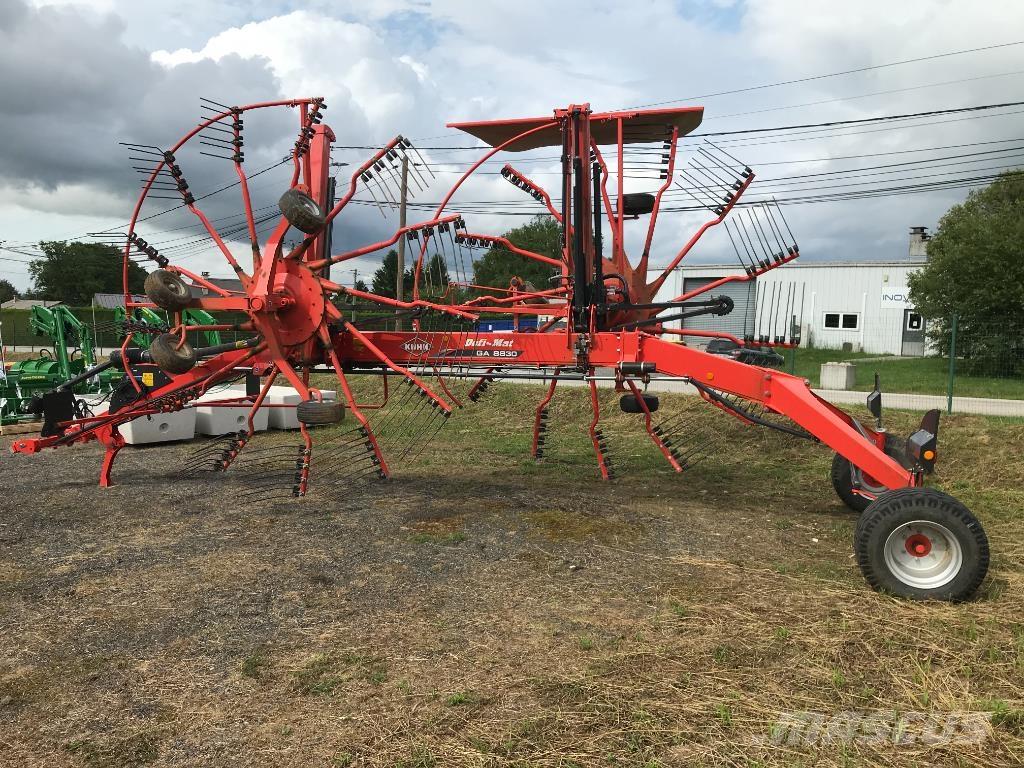 Kuhn GA 8830 Windrowers
