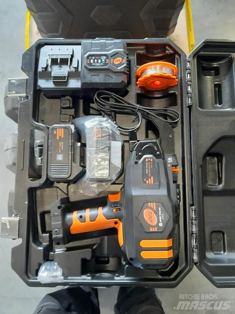  ULTRA GRIP 40 Construction - Others
