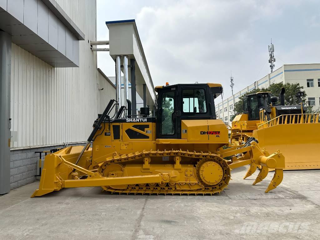 Shantui DH17 Crawler dozers