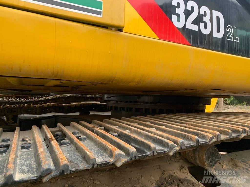 CAT 323 D L Crawler excavators
