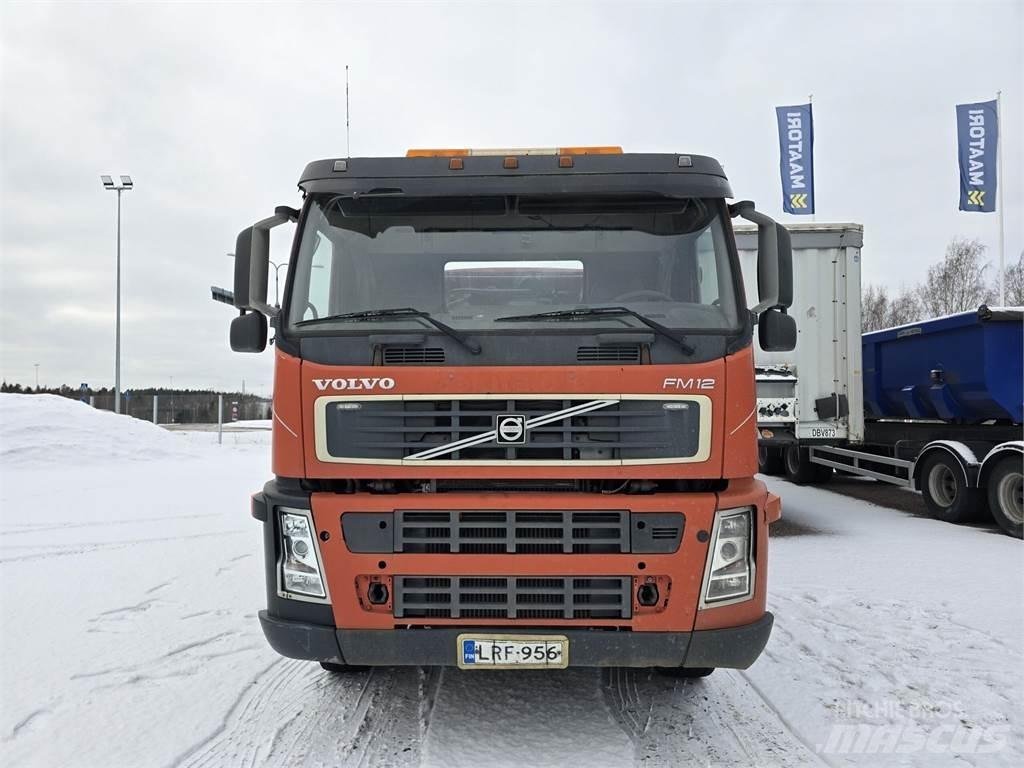 Volvo Fm12 420 8x4 Tipper trucks