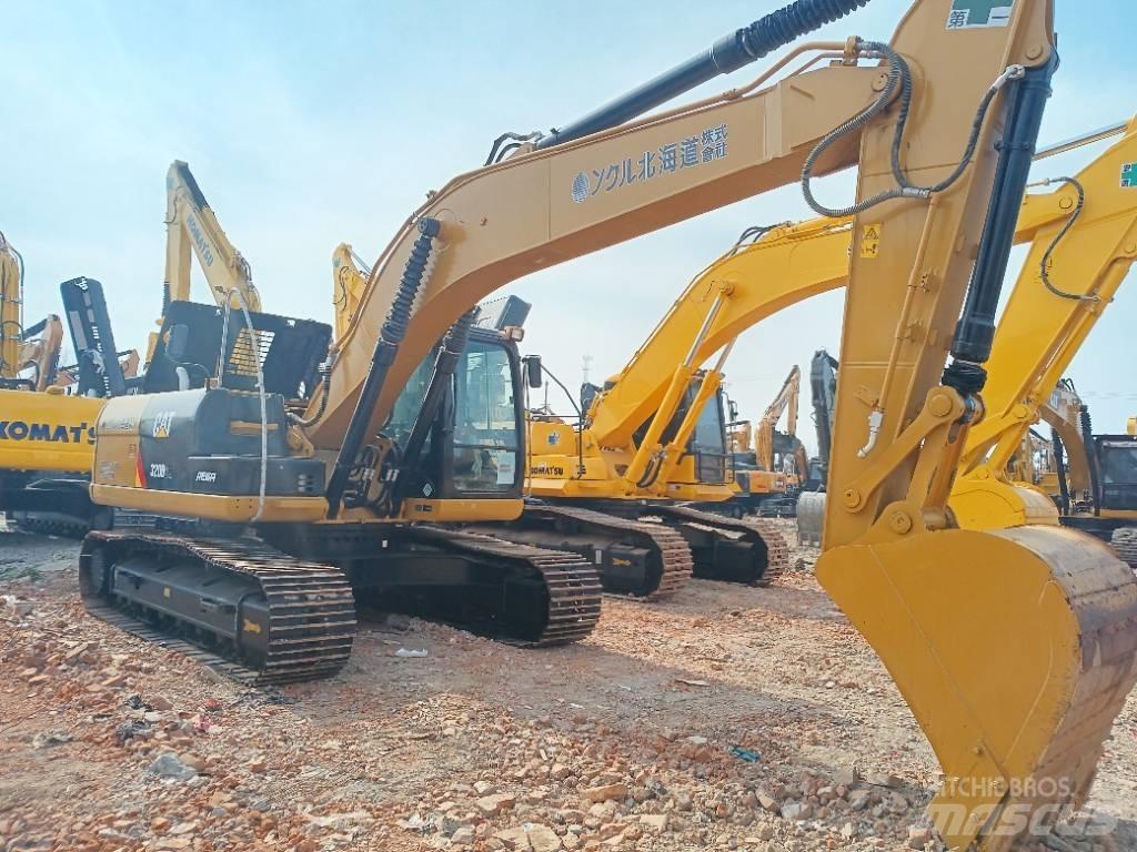 CAT 320 D2L Midi excavators  7t - 12t