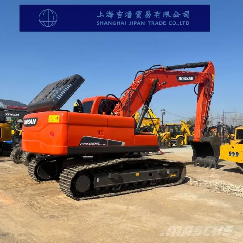 Doosan DX 225 Crawler excavators