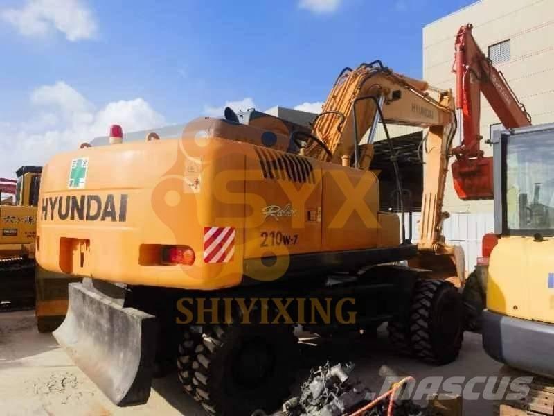 Hyundai 210W-7 Wheeled excavators