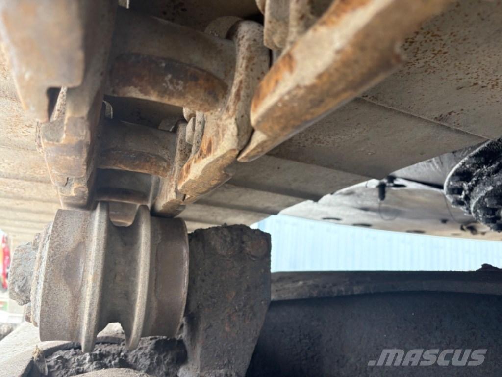 Hyundai 145LCR-9 Crawler excavators