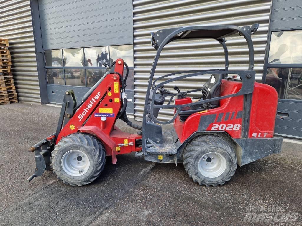 Schäffer 2028 SLT Multi purpose loaders