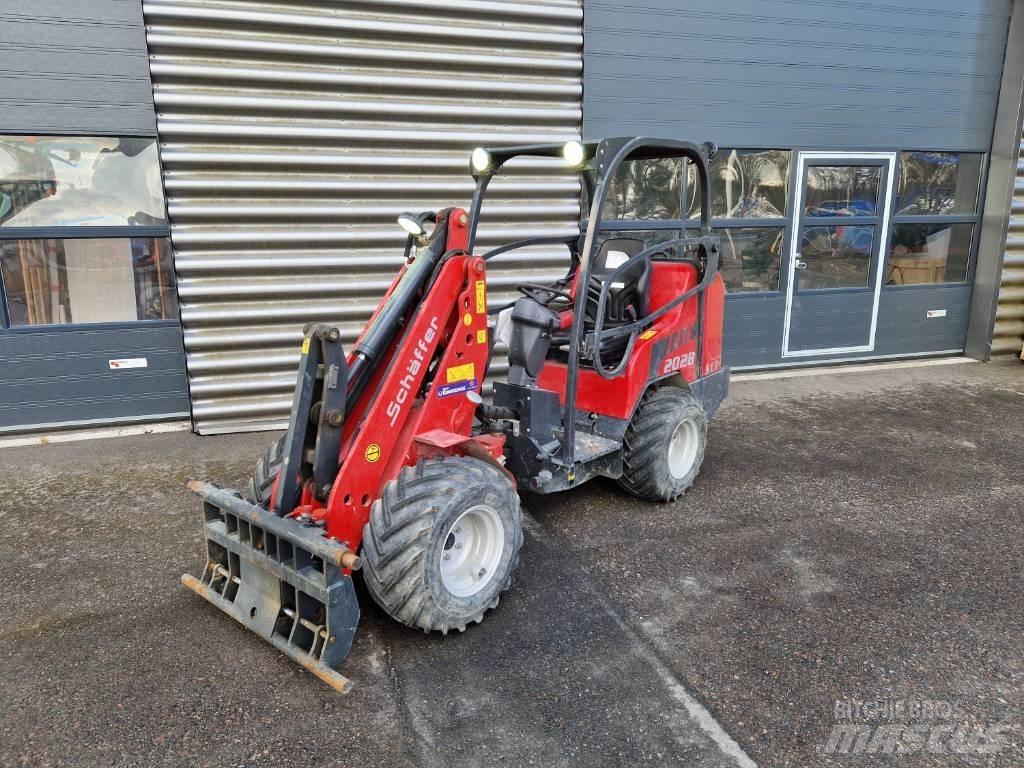Schäffer 2028 SLT Multi purpose loaders