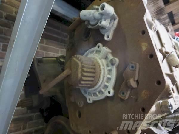 Volvo SR1900 Transmission
