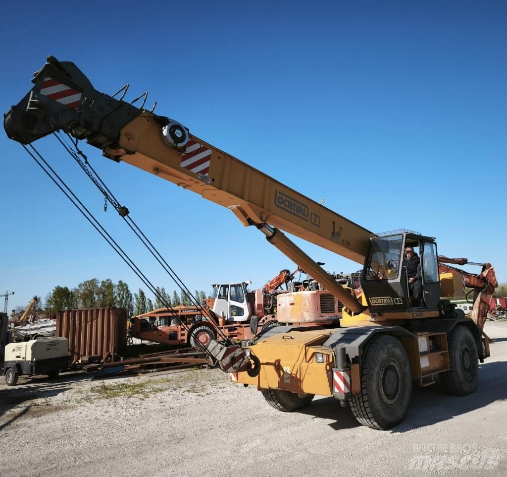 Locatelli Gril 827 Rough terrain cranes