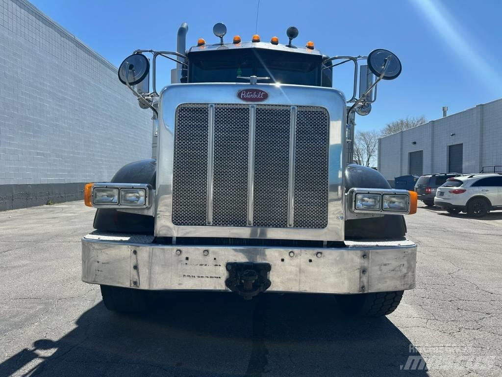 Peterbilt 367 Tractor Units
