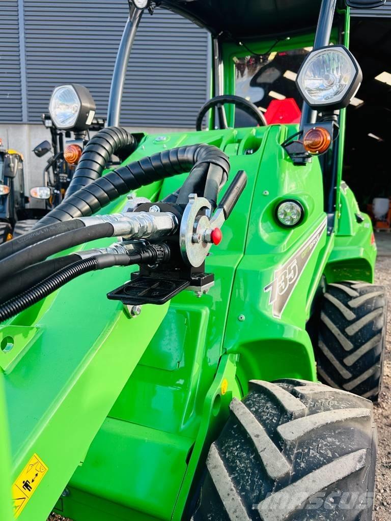 Avant 735 Multi purpose loaders