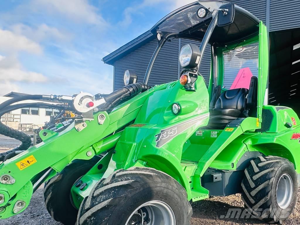 Avant 735 Multi purpose loaders