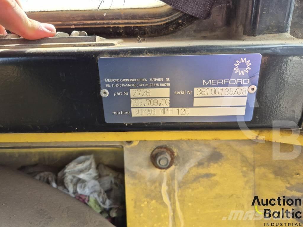 Bomag MPH 122 Graders