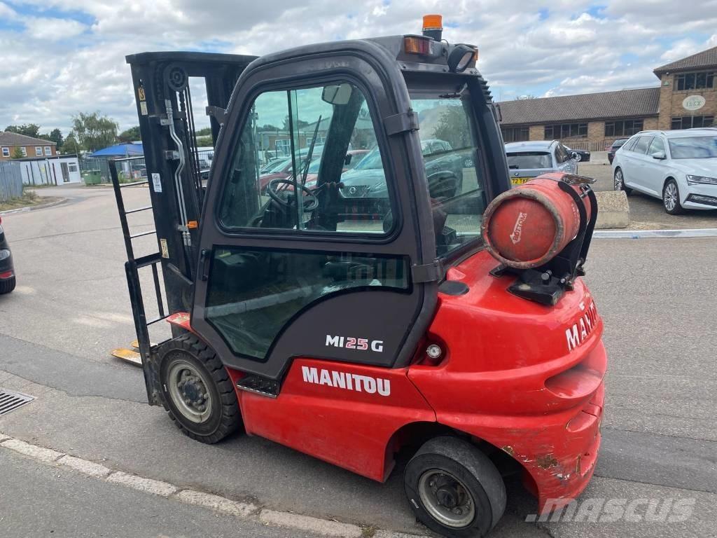Manitou MI 25 G LPG trucks