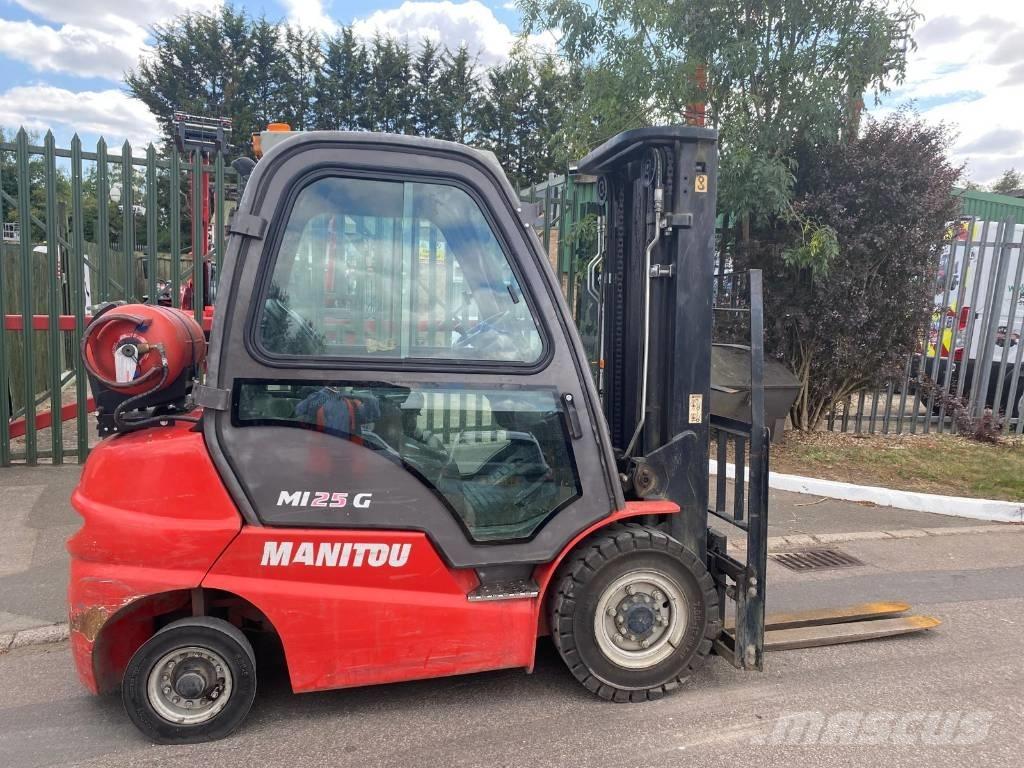 Manitou MI 25 G LPG trucks