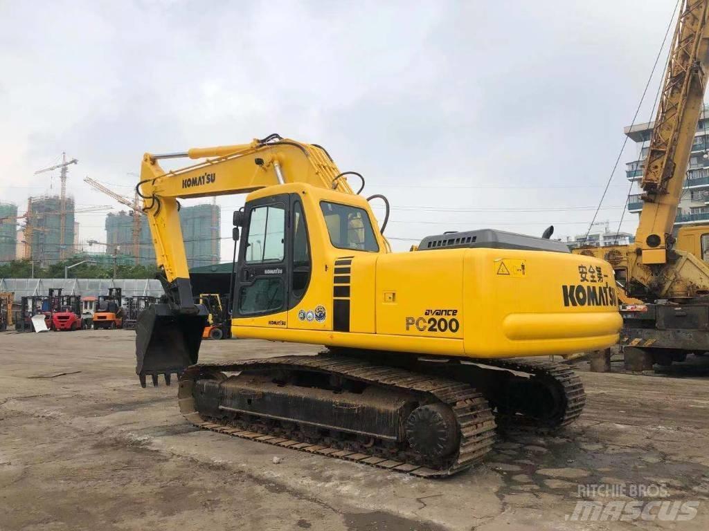 Komatsu PC 200-6 Crawler excavators