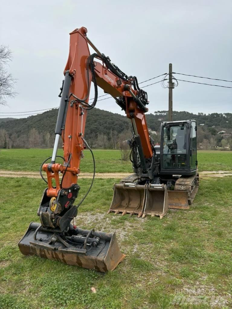Hitachi ZX85USB-6 Midi excavators  7t - 12t