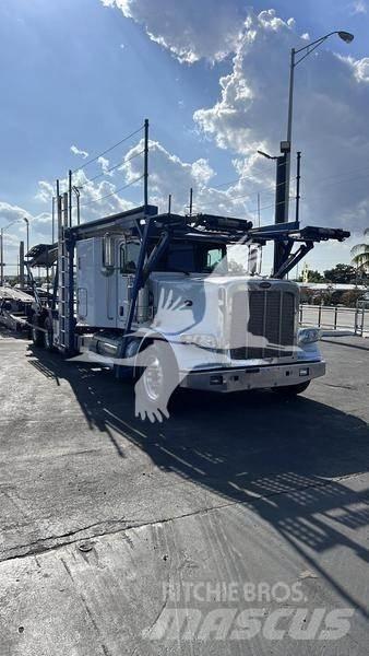 Peterbilt 388 Construction - Others