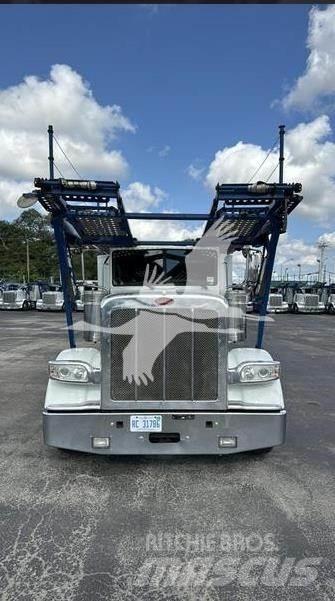 Peterbilt 389 Construction - Others