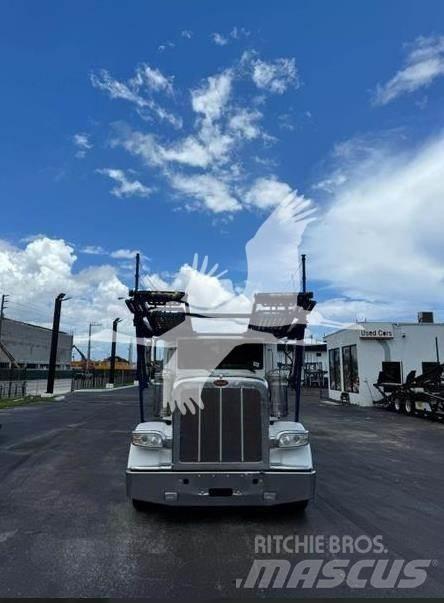 Peterbilt 389 Construction - Others