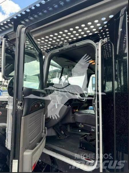Peterbilt 389 Construction - Others