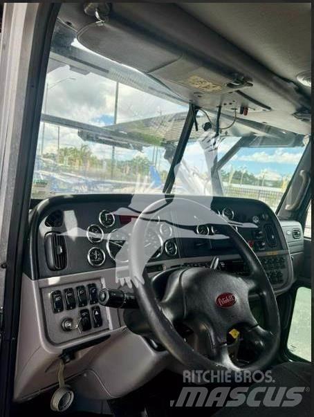 Peterbilt 389 Construction - Others