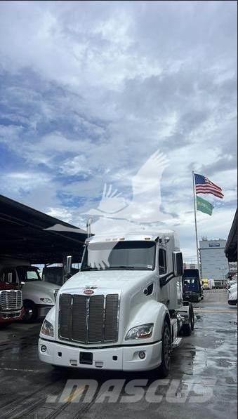 Peterbilt 579 Tractor Units