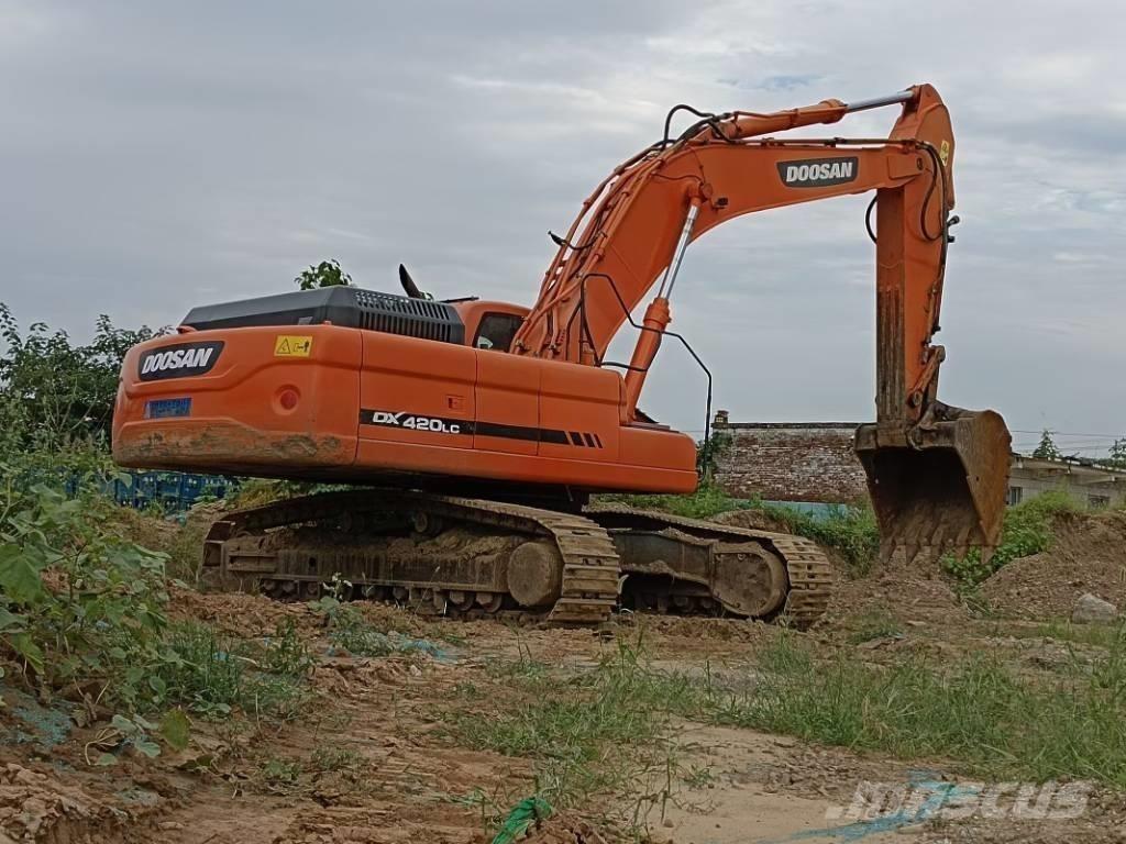 Doosan DX420LC Midi excavators  7t - 12t