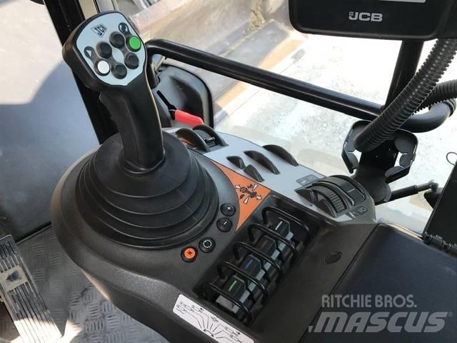 JCB 4190 FASTRAC Tractors