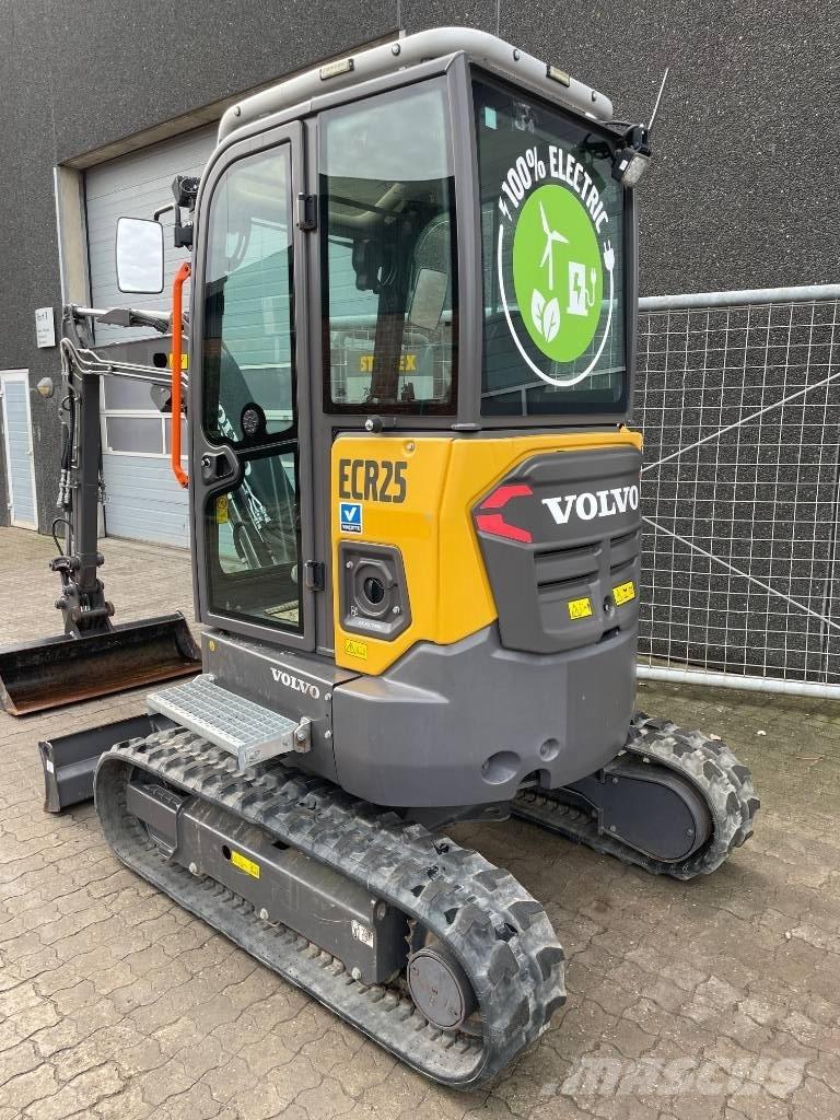 Volvo ECR25 Electric Mini excavators < 7t (Mini diggers)
