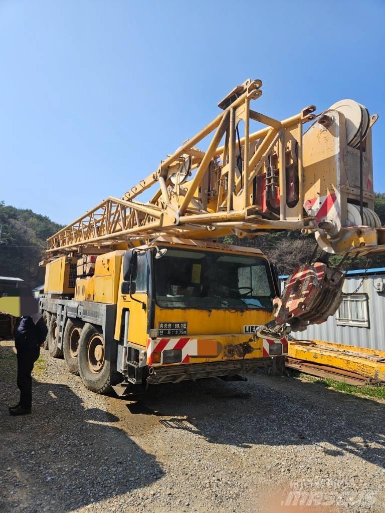 Liebherr LM1090-2 All terrain cranes