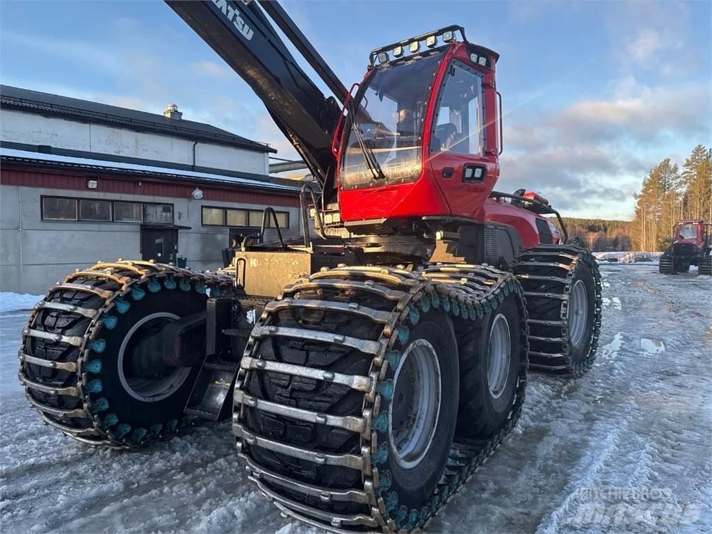 Komatsu 951 Harvesters