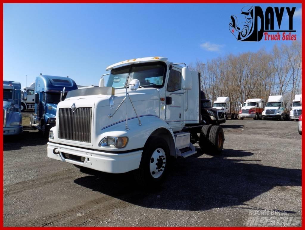 International 9200 i Tractor Units