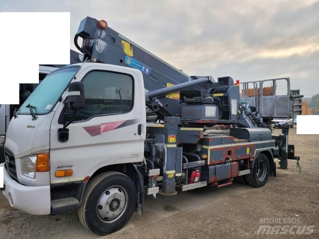 Horyong SKY 2804N Truck & Van mounted aerial platforms