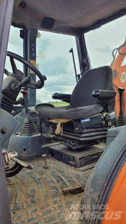 Fiat-Hitachi FB 100 Backhoe loaders