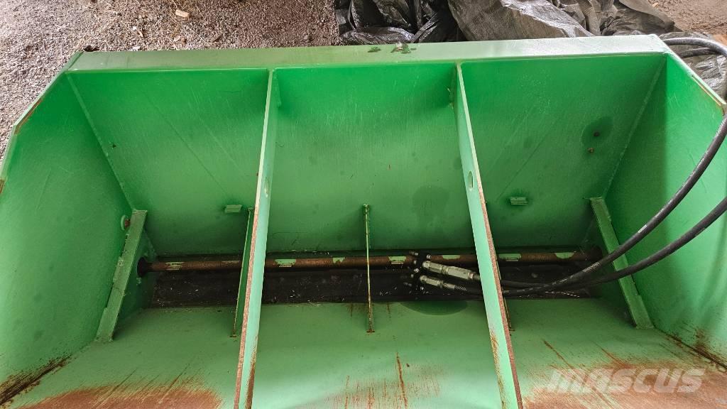 Sami SL-1500 Sand and salt spreaders