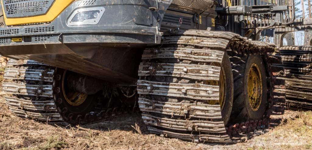 Clark Tracks Tracks, chains and undercarriage