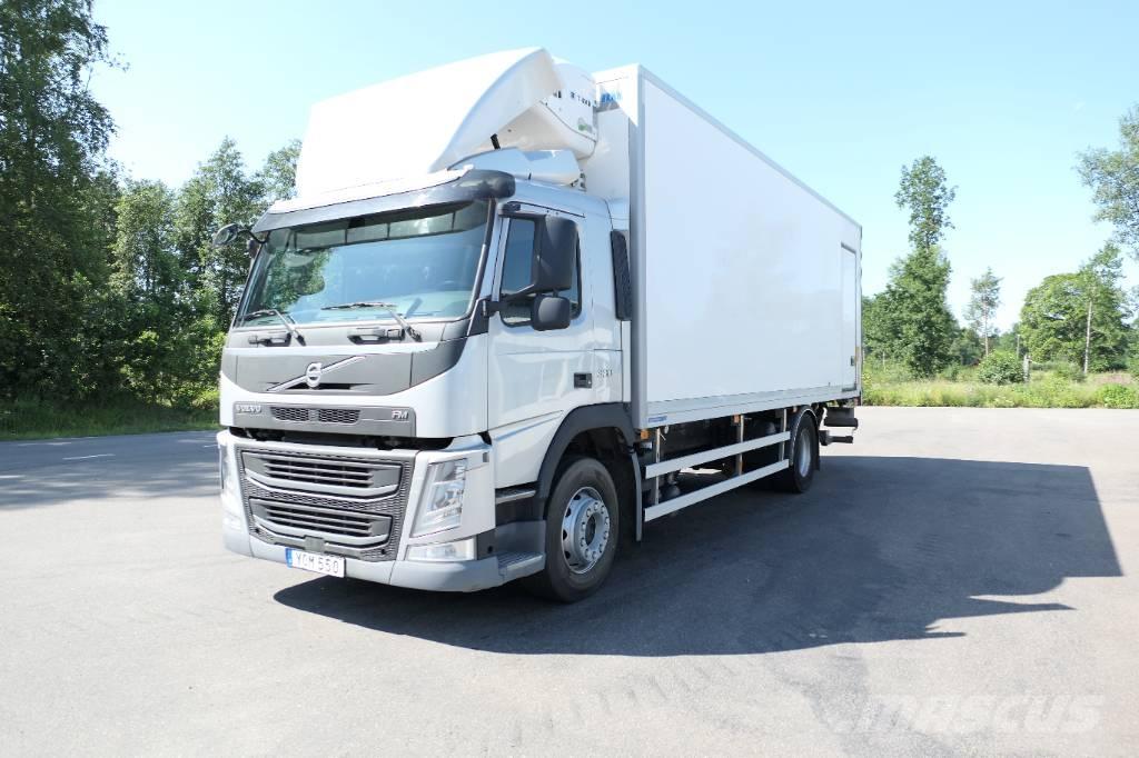 Volvo FM 330 4x2 Temperature controlled trucks