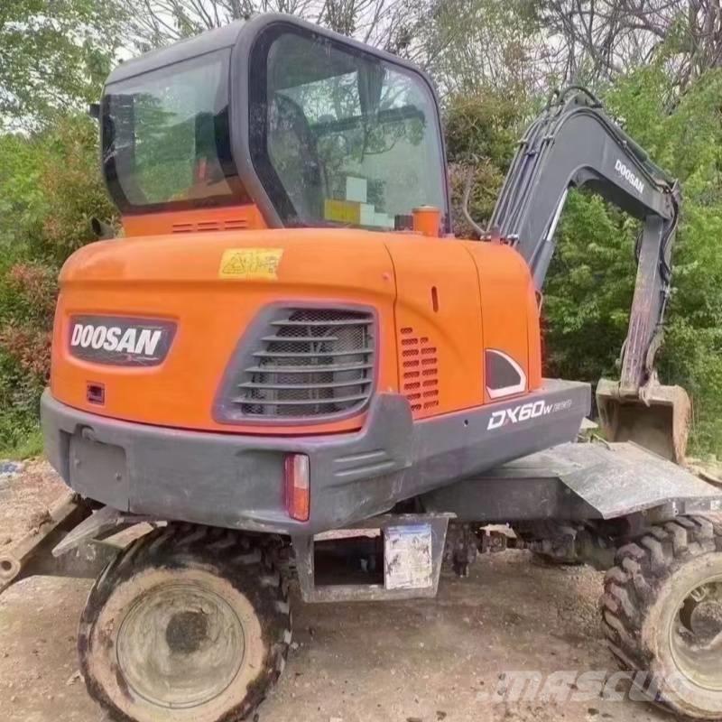 Kubota DX60w Wheeled excavators