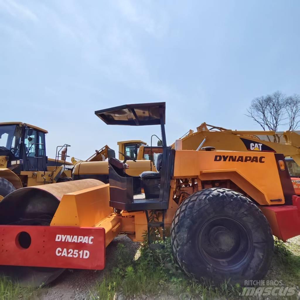 Dynapac CA251D Single drum rollers