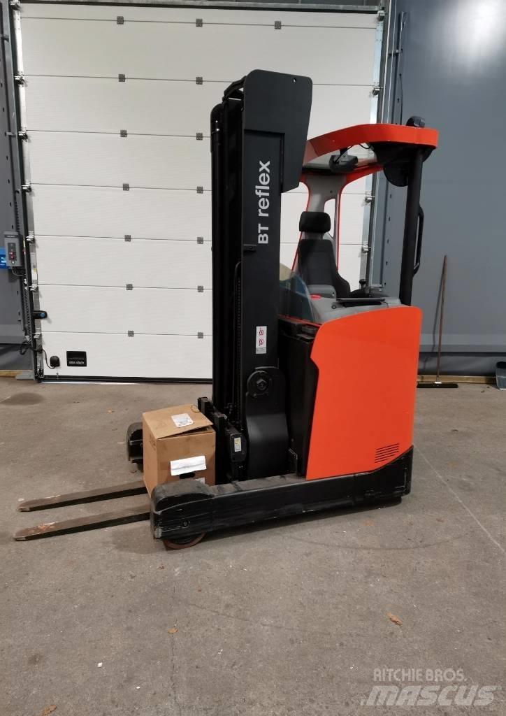 Toyota RRE160H Reach trucks