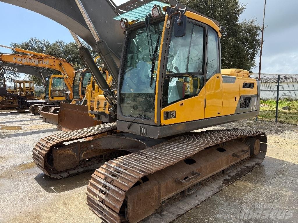 Volvo EC220D Crawler excavators