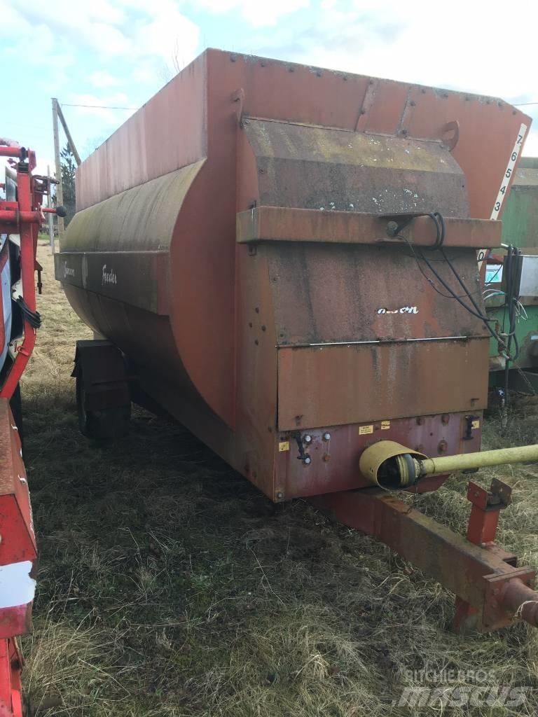 Samson feeder Mixer feeders