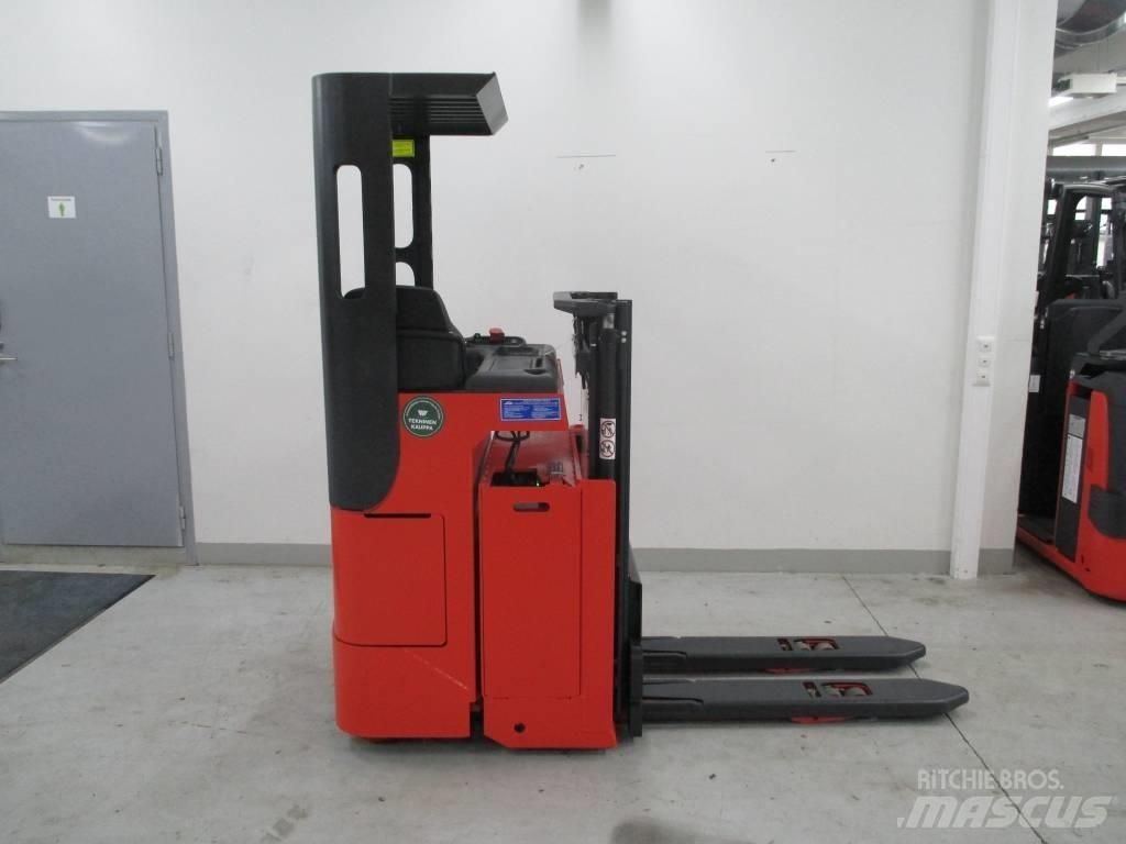 Linde L16R Self propelled stackers