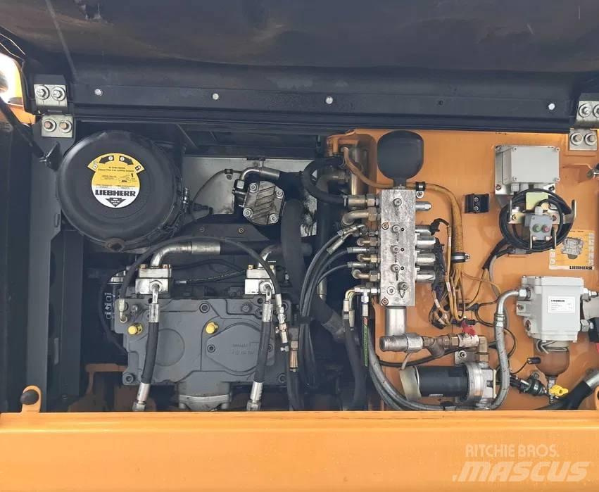Liebherr R 926 LC Crawler excavators