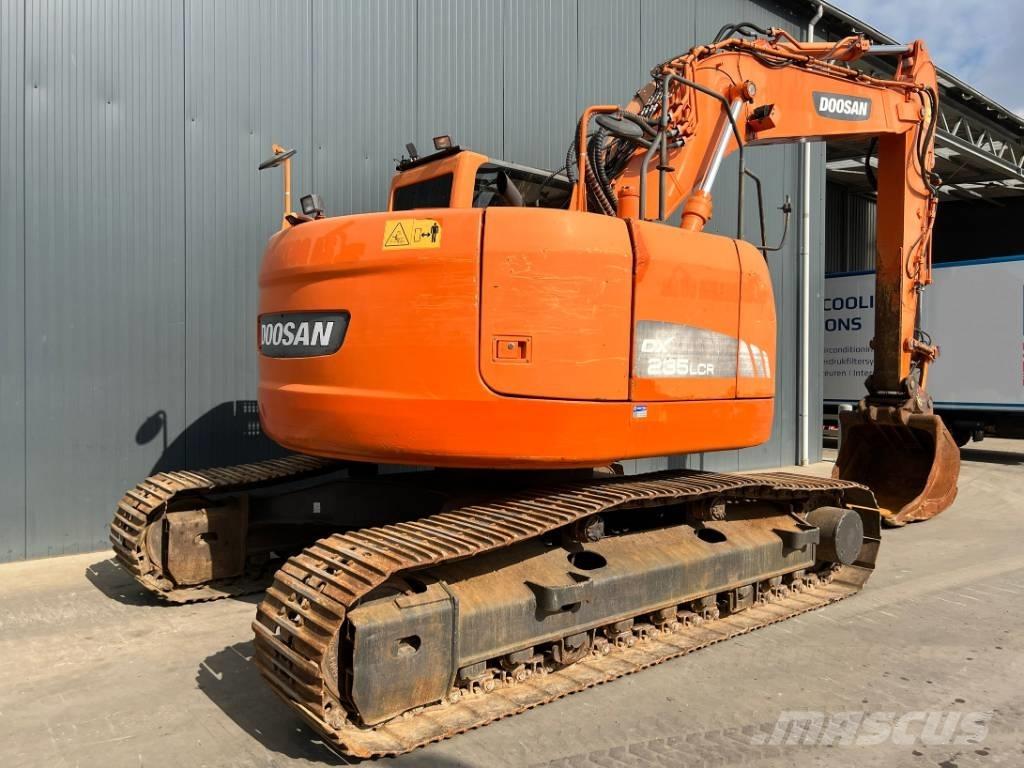 Doosan DX235LCR Crawler excavators