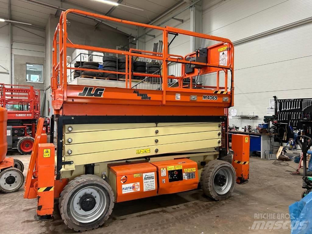JLG M 4069 LE Scissor lifts