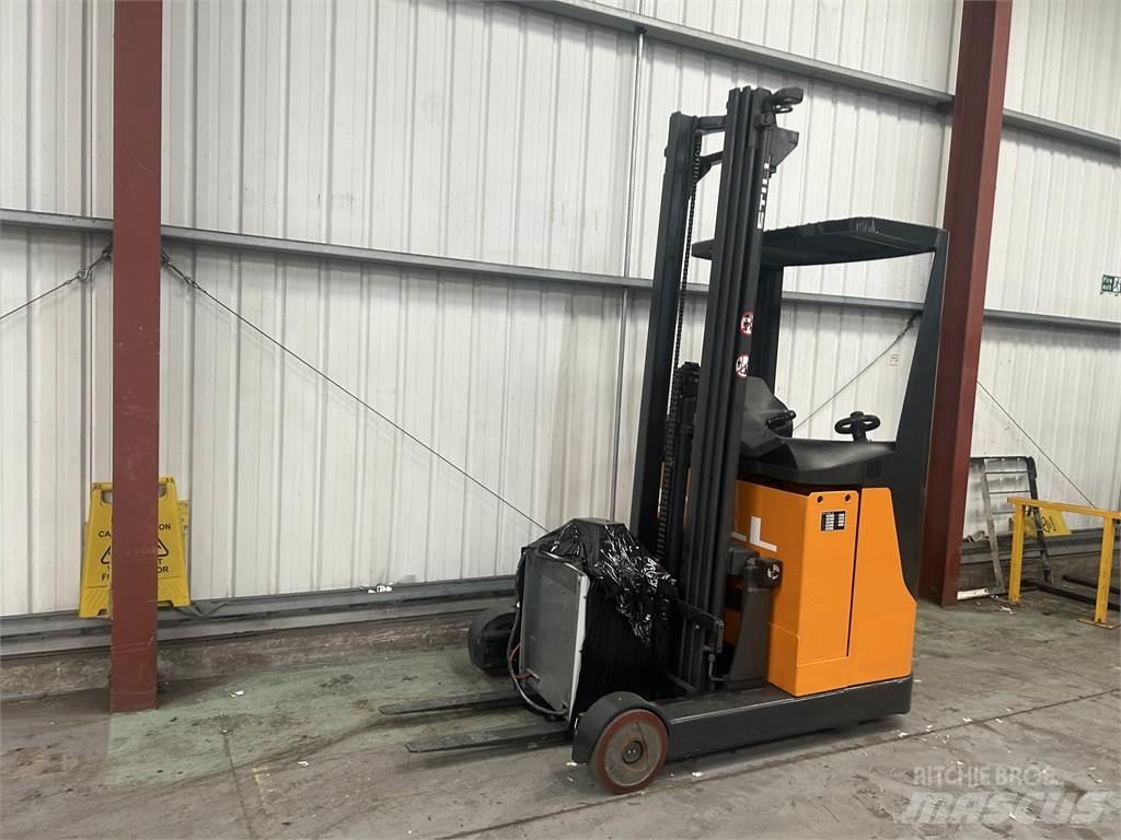 Still FM12 Reach trucks