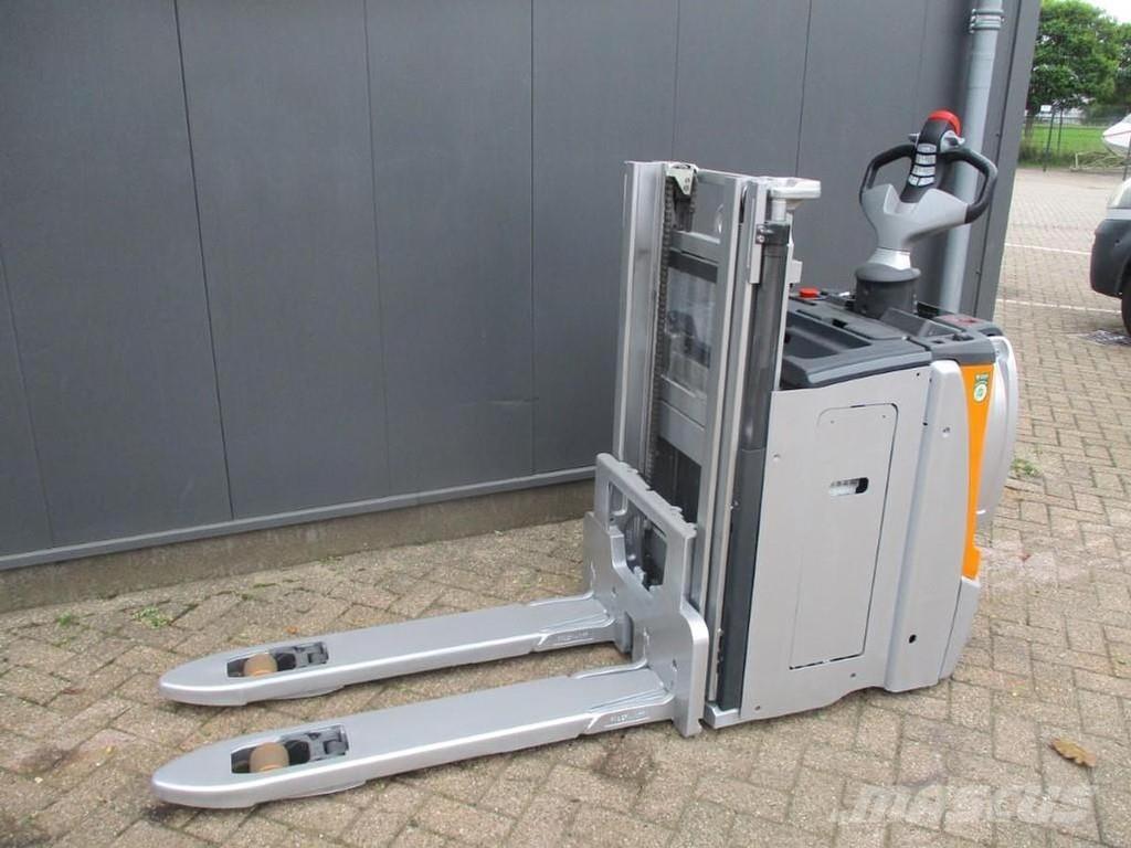 Still EXD-SF20 Low lifter with platform